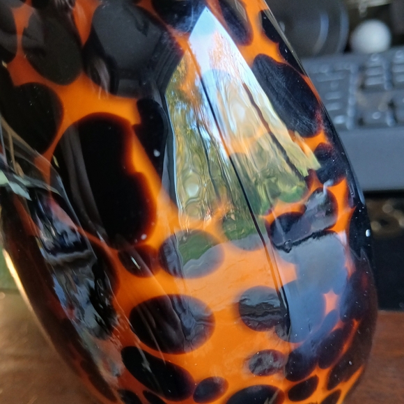 Handblown Glass Leopard Print Clutch/Purse Vase - Picture 14 of 14
